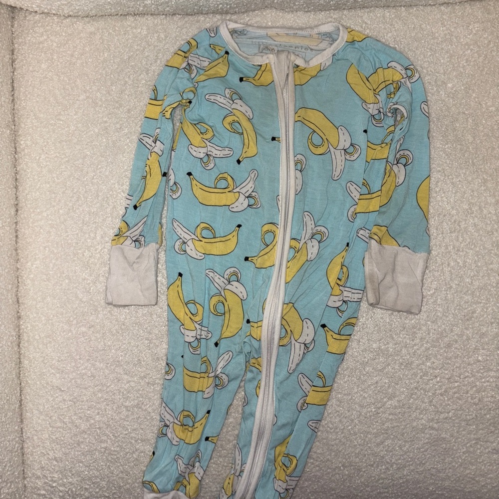 LITTLE SLEEPIES BANANA ZIPPY